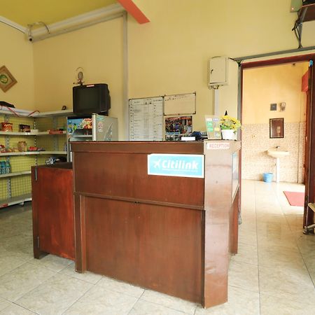 Penginapan Pondok Rizqi Syariah Brebek Exterior foto